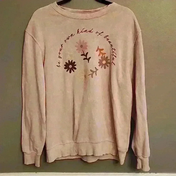 Mighty Fine Tops - Beautiful Dusty pink floral sweatshirt